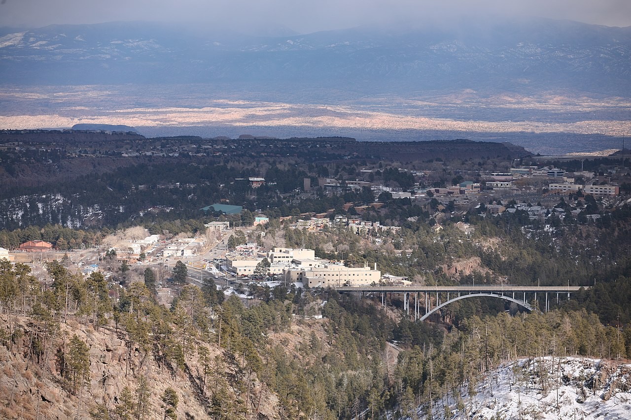 Picture for article "Los Alamos, NM"