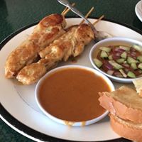 Dara Thai Cuisine logo