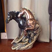 Pour Farm Ceramics logo