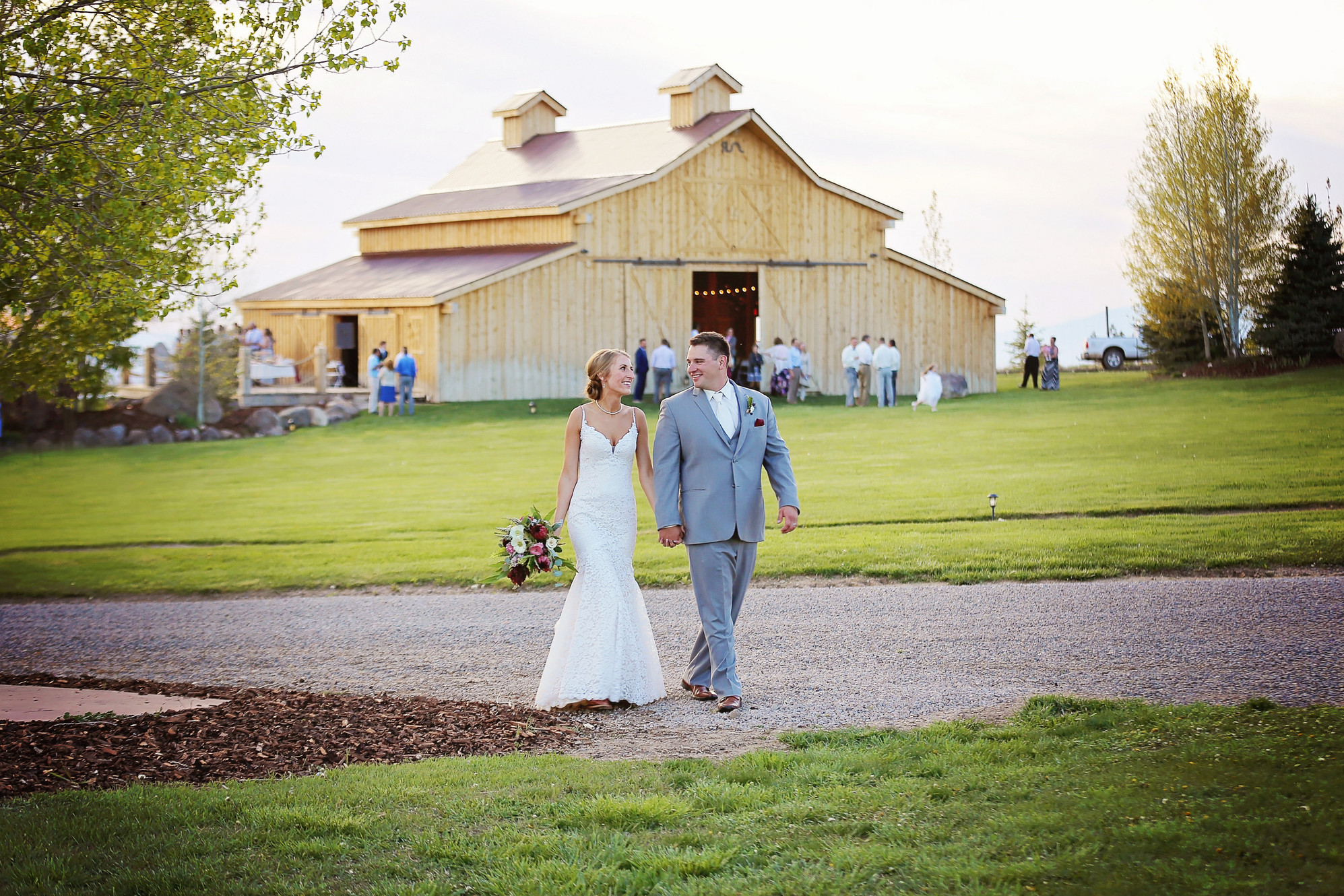 Antler Ridge weddings logo