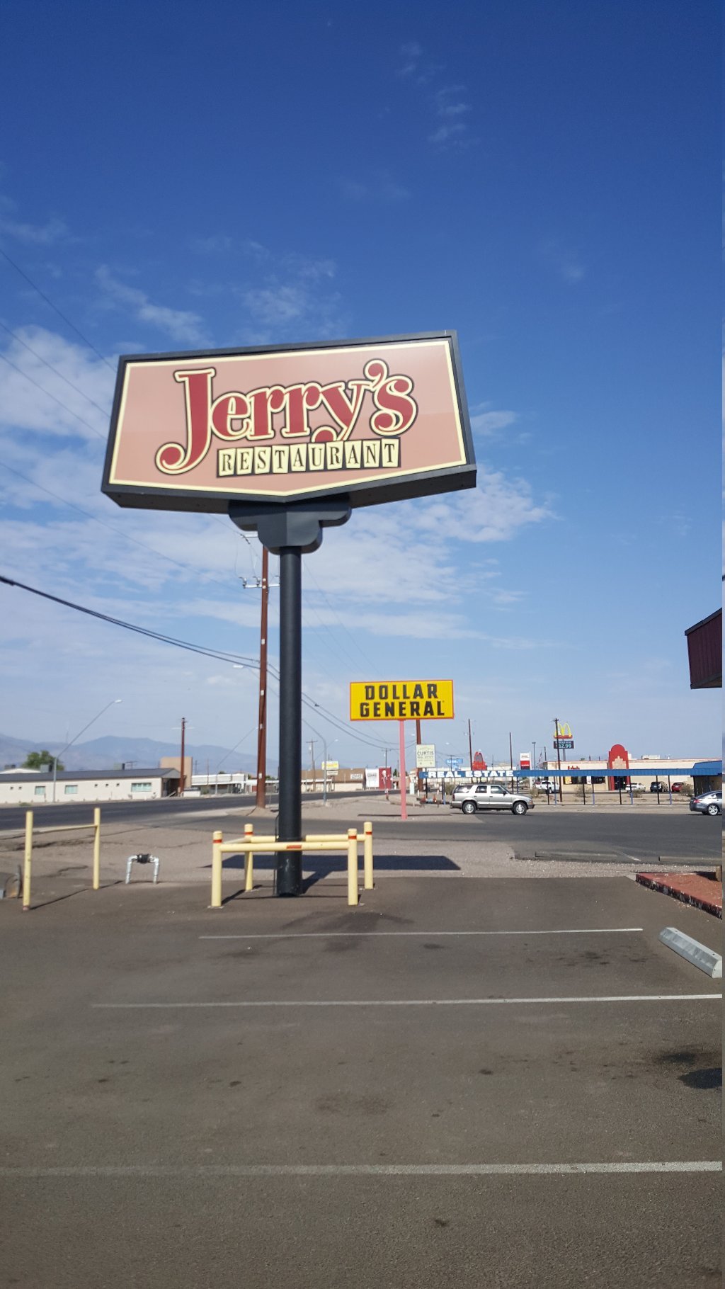 Jerry's Restaurant logo