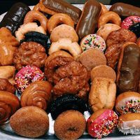 ABC Donuts logo