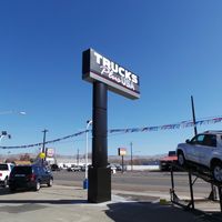 Trucks Plus Usa logo