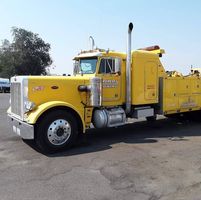 Hiway Towing logo
