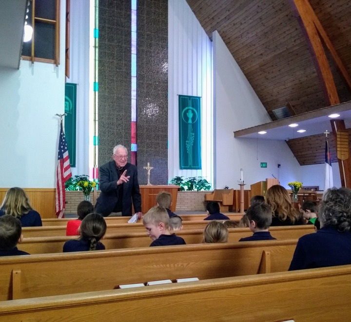 Grace Lutheran Church & School logo