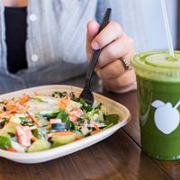 Nuyu Juice Bar logo