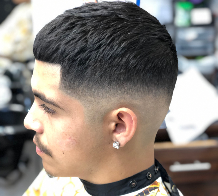 Lefty's Barber Shop logo