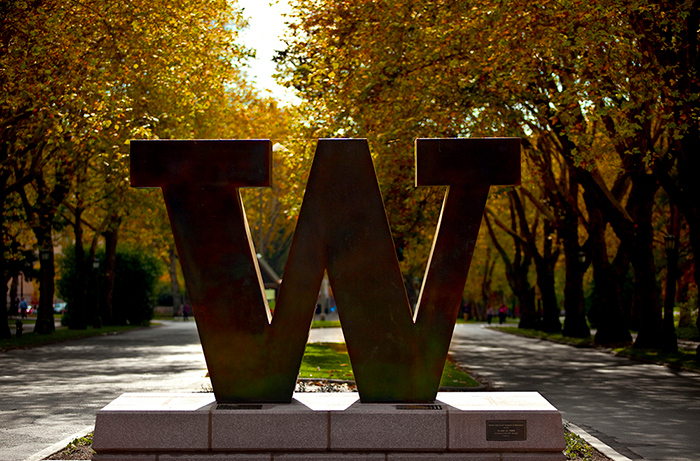 Uw Gear Up logo