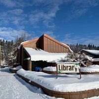 Carpenter Memorial Library logo