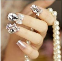 V-Tech Nails logo