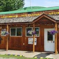 Leavenworth Pet Lodge logo