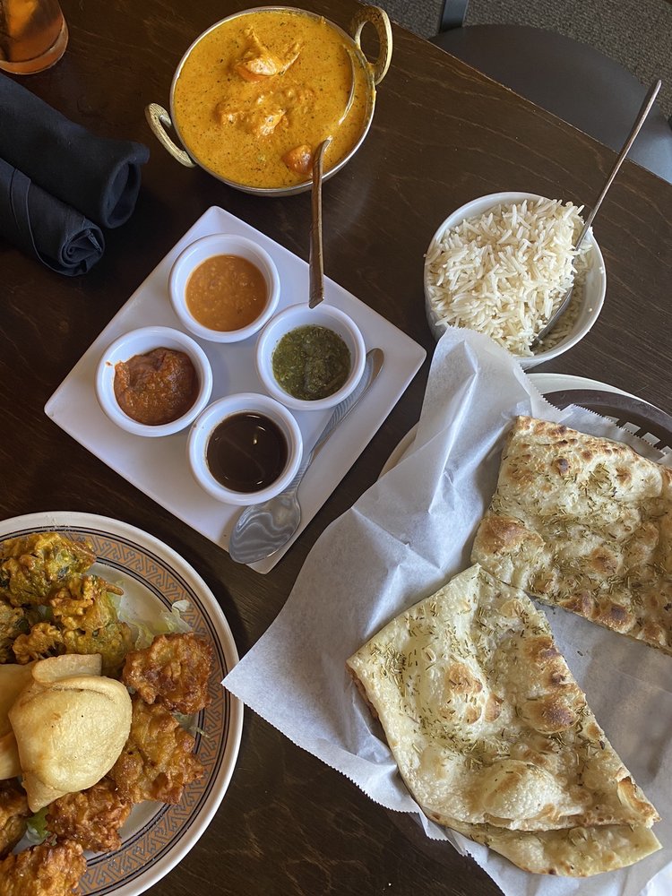 Taj Mahal Restaurant & Bar logo