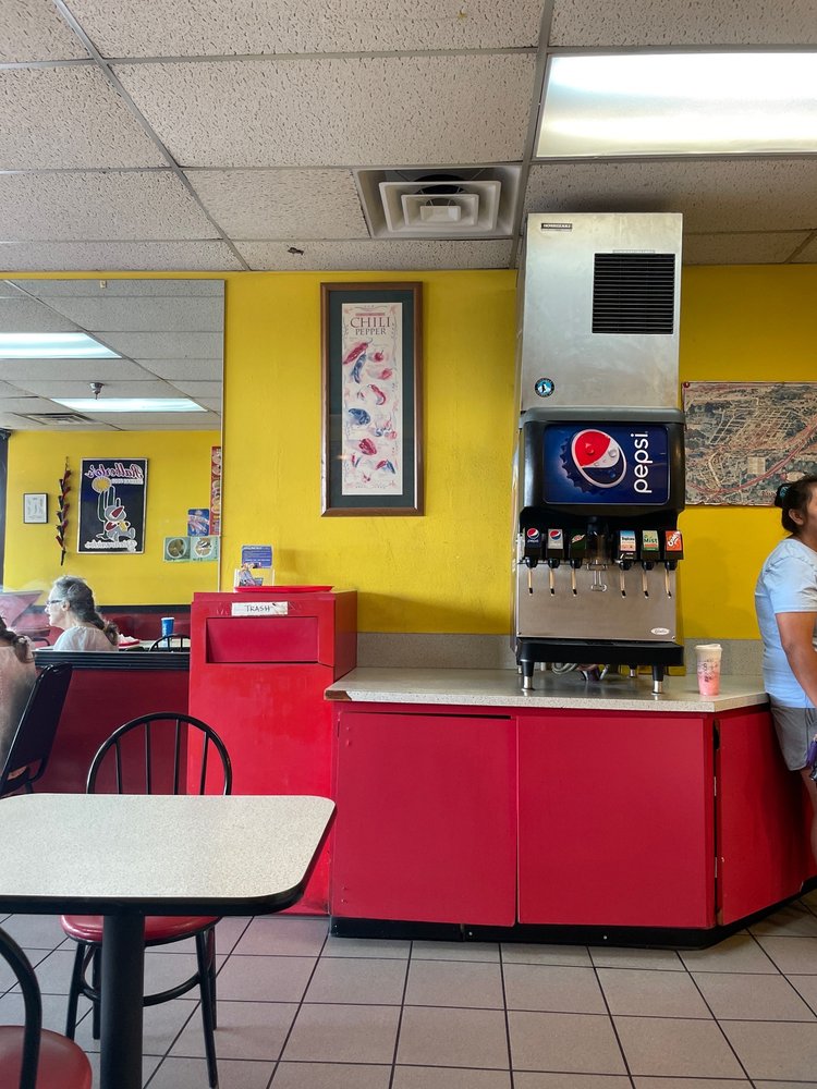 Ralvertosmexican Food logo