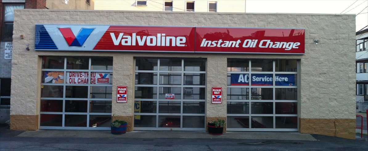 Valvoline Instant Oil Change logo