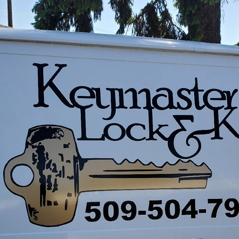 Keymaster Lock & Key logo