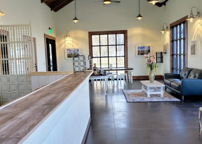 Cave B Estate Winery Main Tasting Room-Quincy logo