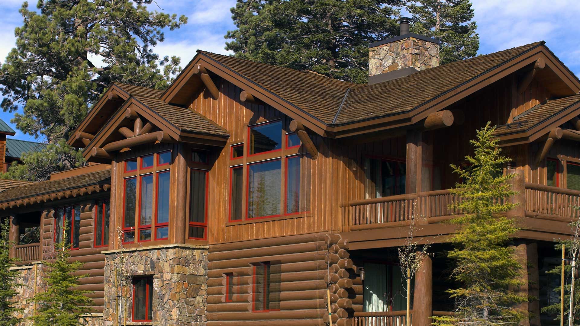 WoodRidge Custom Homes LLC logo