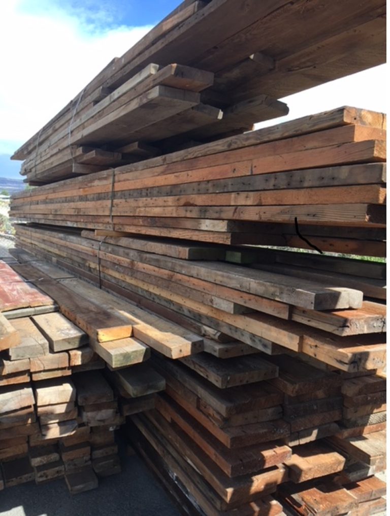 Lombard's Hardwood Supply logo