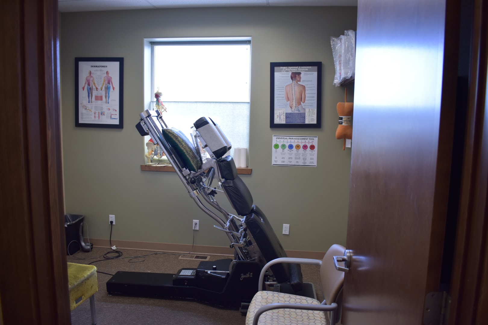 Selah Family Chiropractic Ps logo