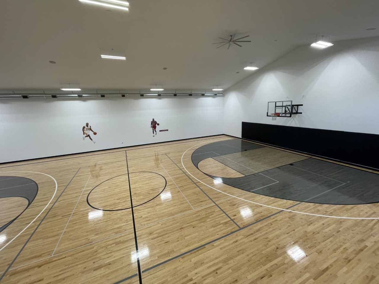 The Hoop House Of Yakima logo