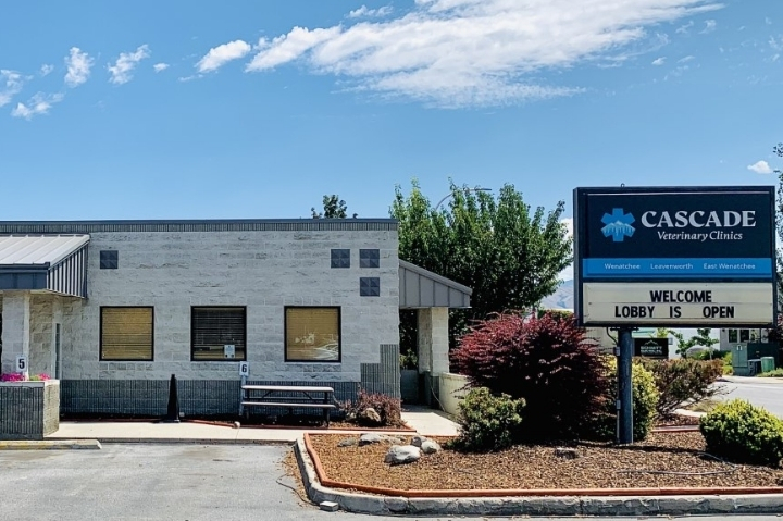 Cascade Veterinary Clinic logo