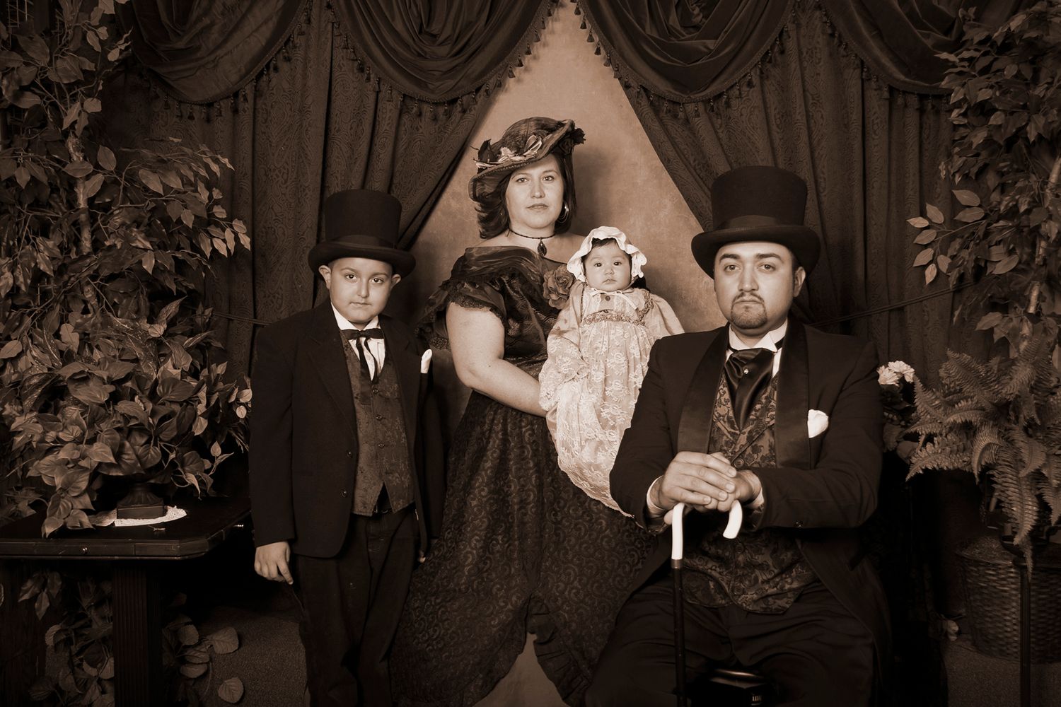 Studio 1890 Old Time Photos logo