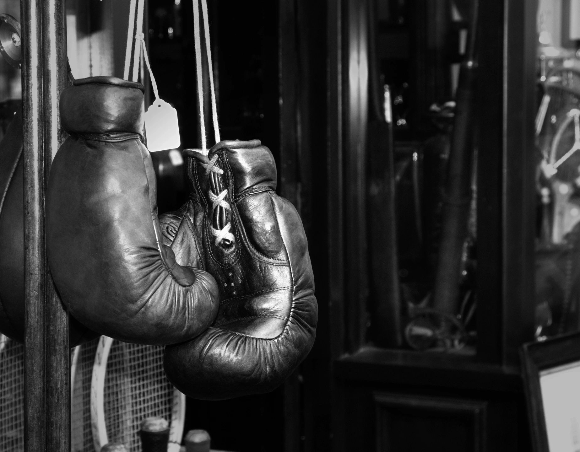 Lightsout Boxing logo