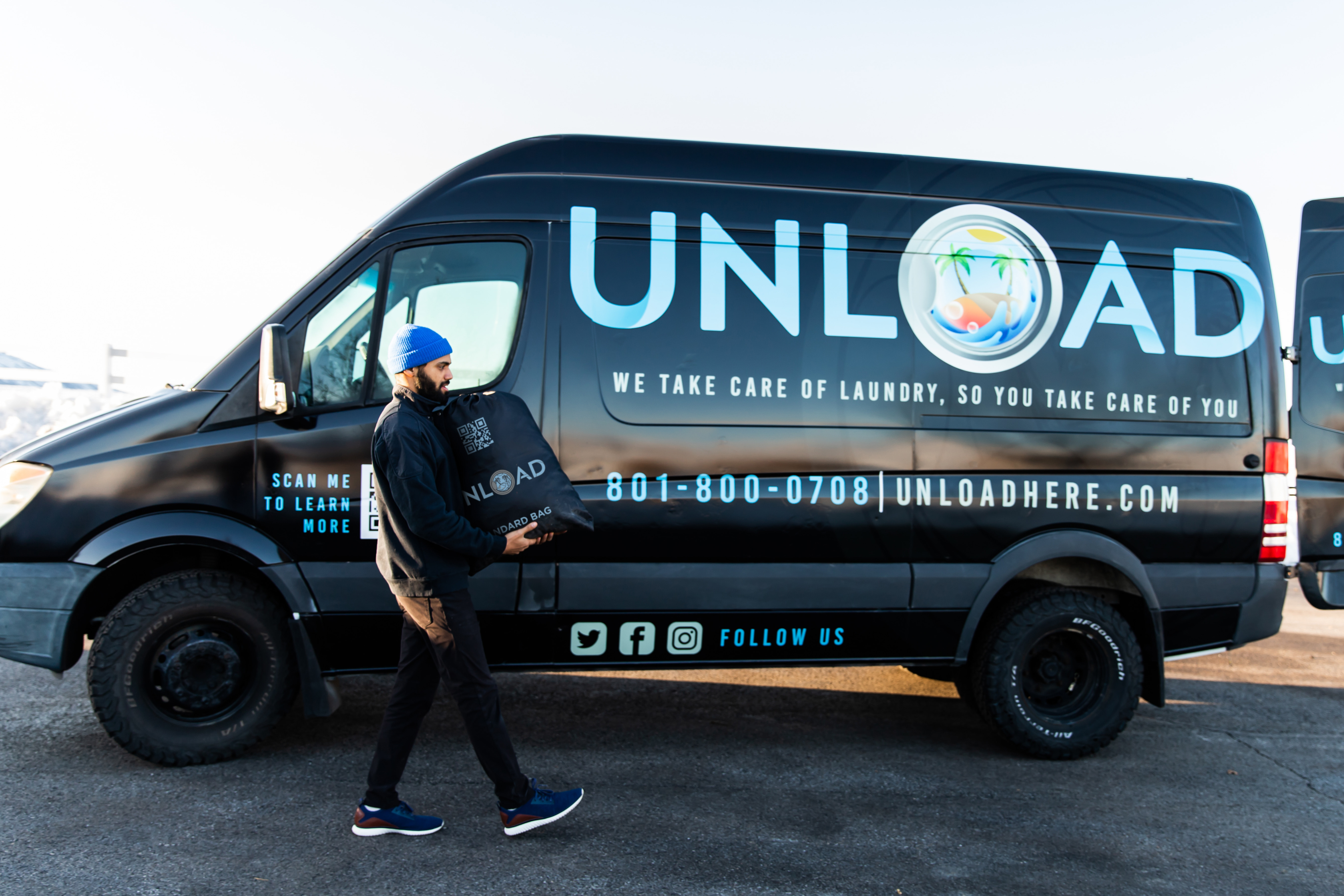Unload logo