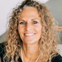 Terri Sizemore Realtor - Abode & Co Real Estate logo