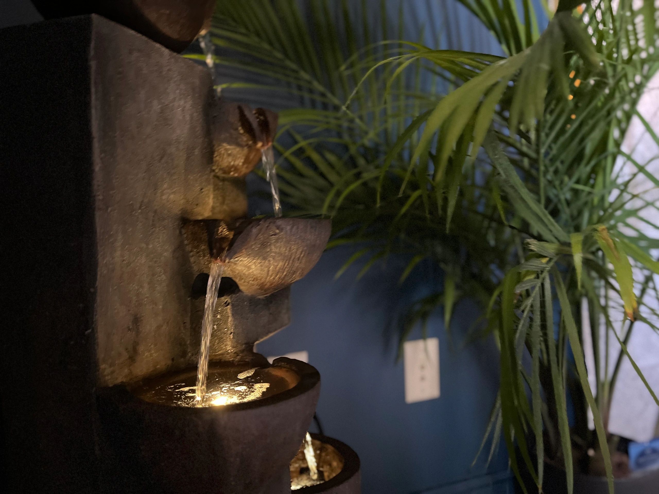 Urban Oasis Massage & Wellness logo