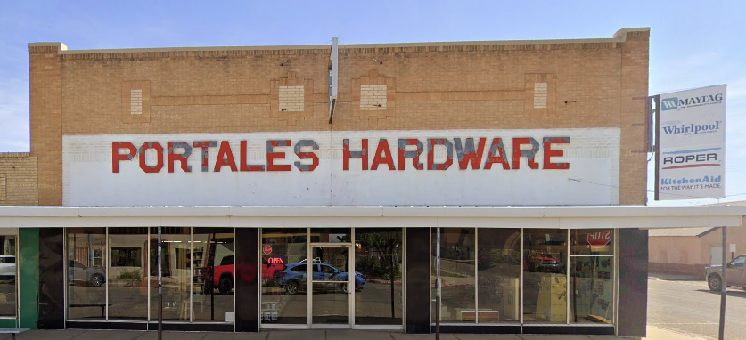Portales Hardware logo