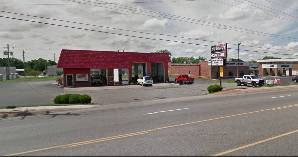 Barney's Quick Lube logo