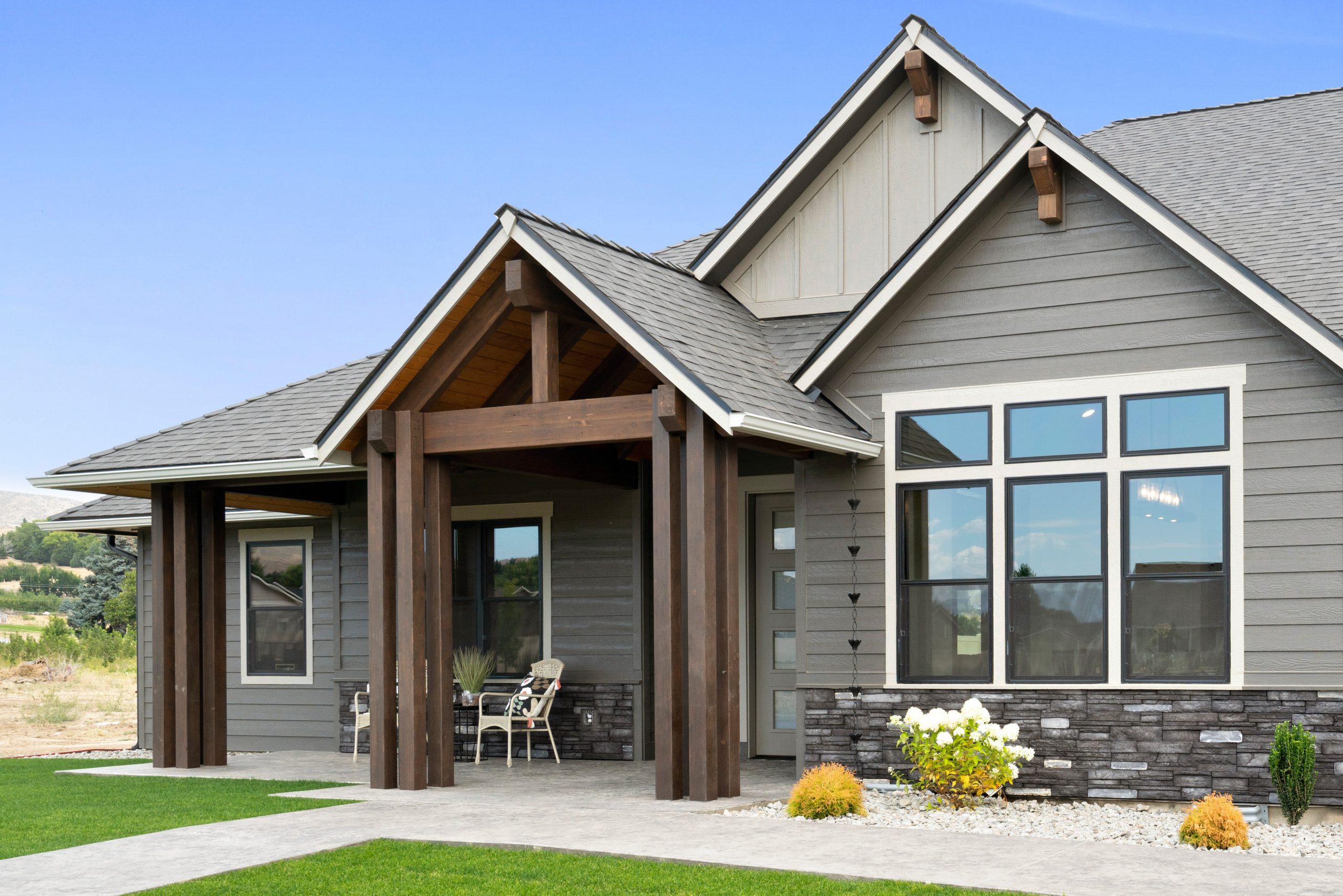 Lexar Homes Of Wenatchee logo