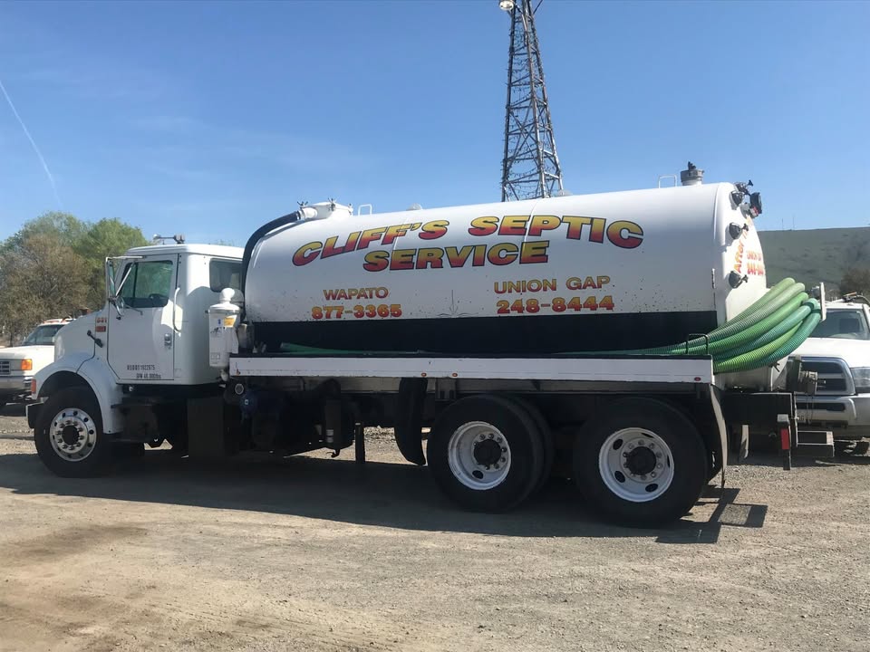 Cliff's Septic Service logo